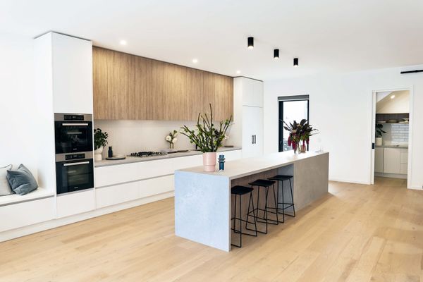 Corsica Oak Image